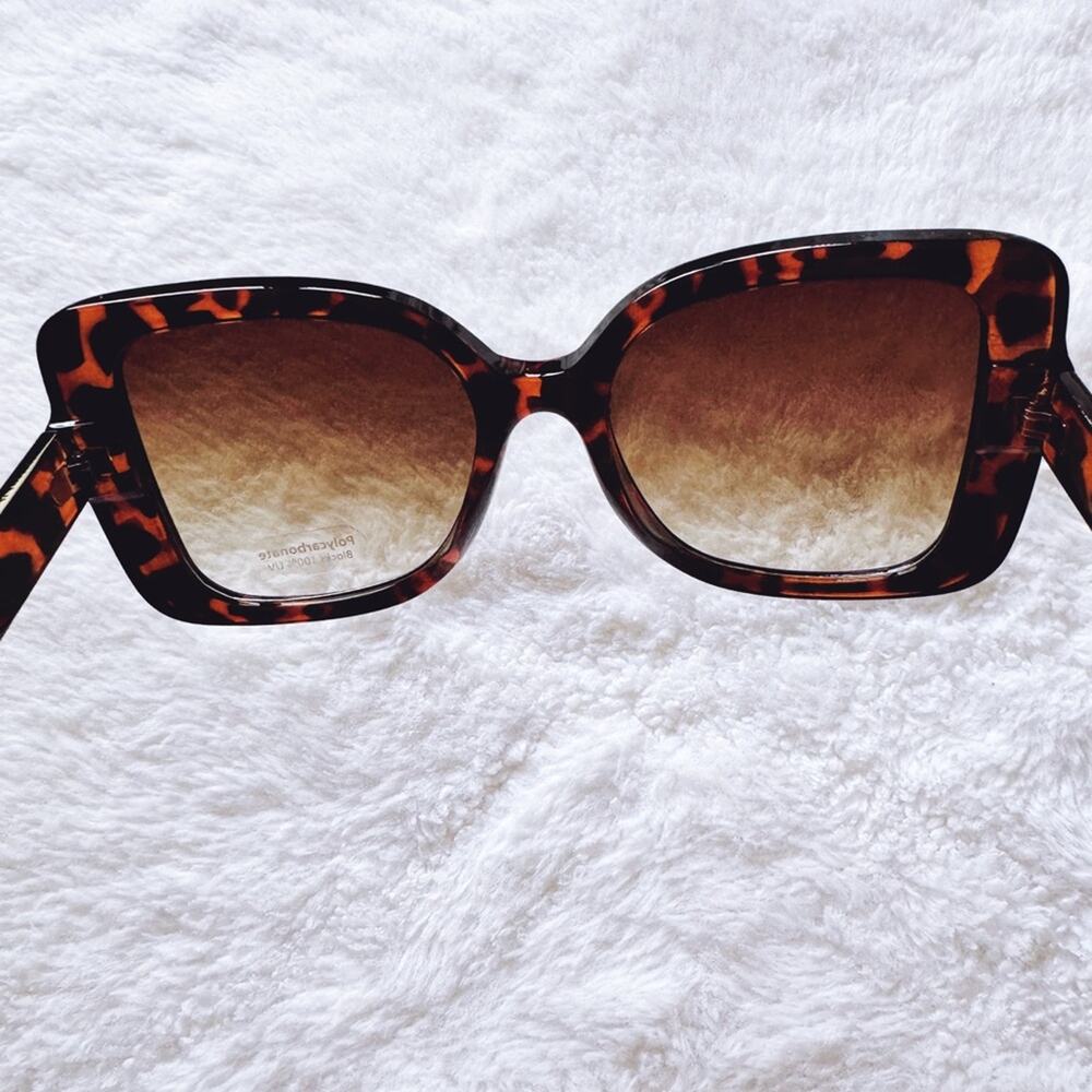 Eva Tortoise Brown Square-Framed Sunglasses - Picture 10 of 13